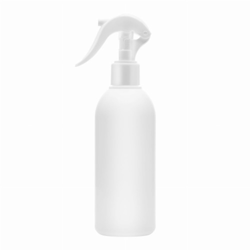 Biała butelka 200 ml HDPE, w zestawie z białym mini triggerem, funkcjonalne opakowanie, możliwość wielokrotnego użytku, komfortowa aplikacja płynów, środki czystości, odświeżacze, preparaty do pielęgnacji roślin, 200 ml HDPE + TR WH 24/410.