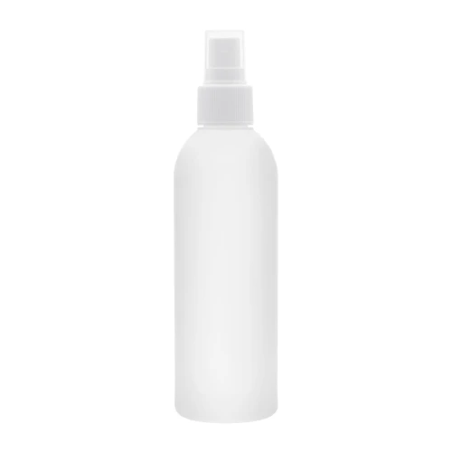 Biała butelka HDPE 250 ml z białym ryflowanym atomizerem 24/410 typu mgiełka. Do kosmetyków płynnych, toników, mgiełek do twarzy i preparatów do włosów. Równomierne rozpylanie drobnej mgiełki. 250 ml HDPE + AT WH R 24/410.